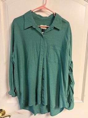 Universal Thread Teal Button-Down Shirt